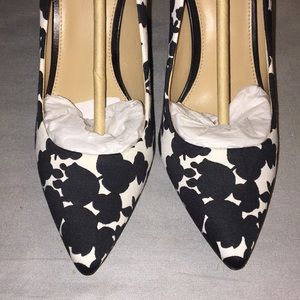 Brand new Michael Kors pumps!